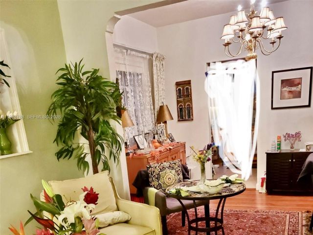 2-bedroom home for rent in Miami - 521 NW 48th St - MondialRealty