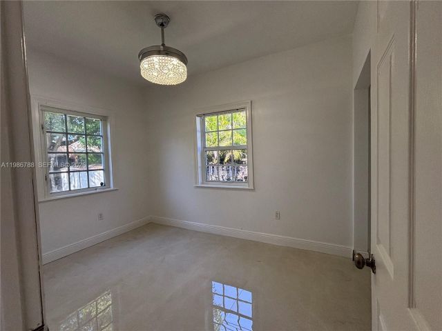 2-bedroom home for rent in Miami - 521 NW 48th St - MondialRealty
