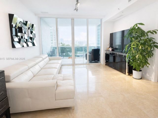 Apartment for rent  Unit #705 - photo 7496488