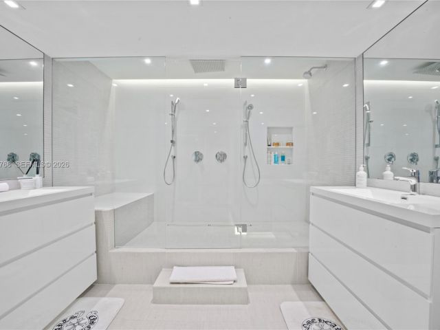 Apartment for rent  Unit #624 - photo 7510095