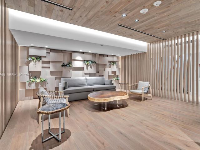 Apartment for rent  Unit #624 - photo 7510105