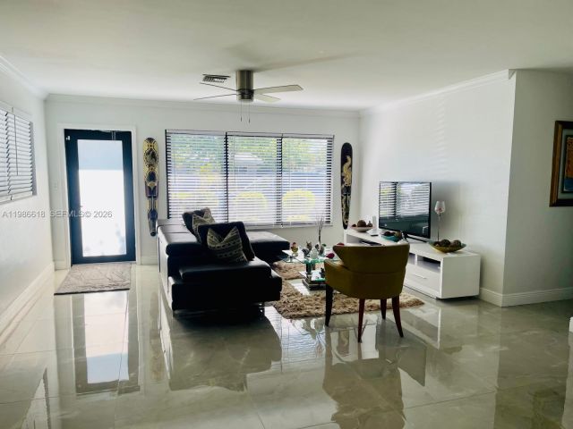 Home for rent at 3049 NW 6th Ave - photo 7518341