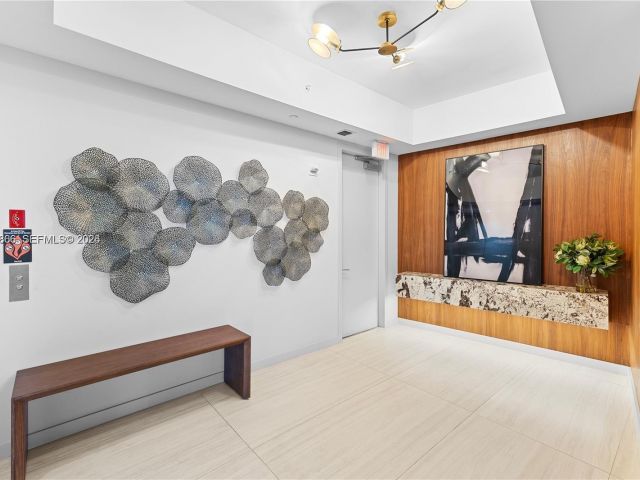 Apartment for sale  Unit #5201 - photo 7487724