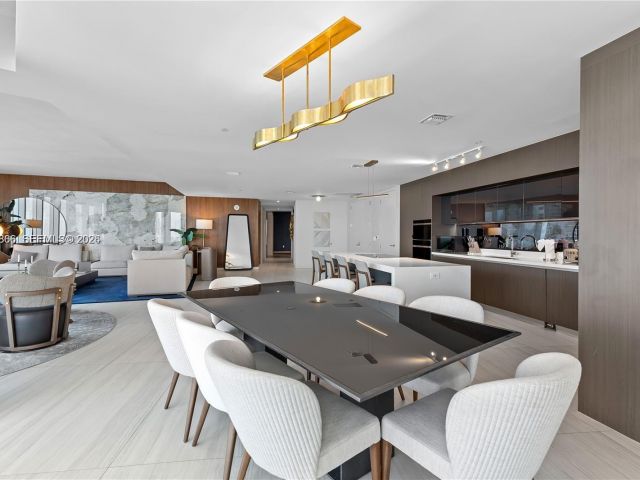 Apartment for sale  Unit #5201 - photo 7487735