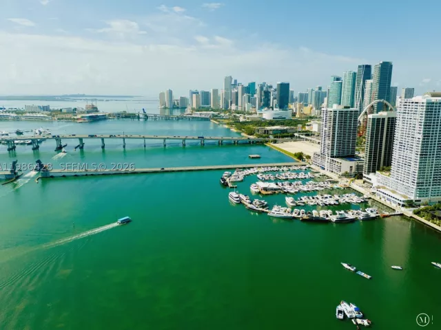 2-bedroom condo for sale in Miami - 1800 N Bayshore Dr 1412 - MondialRealty