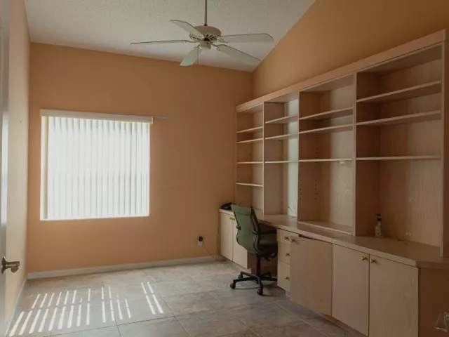 3-bedroom home for sale in West Palm Beach - 1100 Lytham Court - MondialRealty