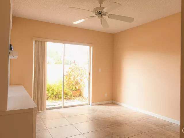 3-bedroom home for sale in West Palm Beach - 1100 Lytham Court - MondialRealty