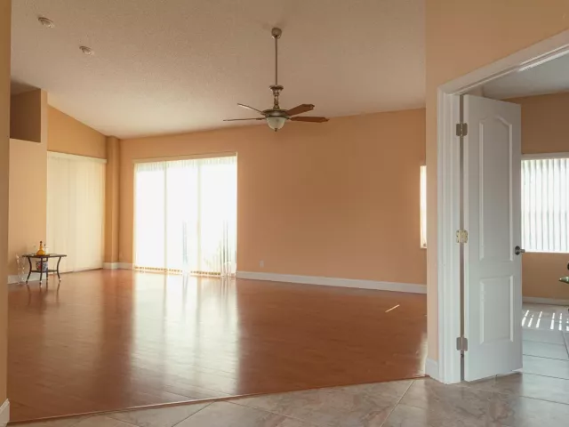 3-bedroom home for sale in West Palm Beach - 1100 Lytham Court - MondialRealty