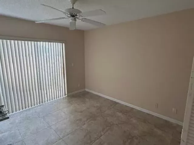 3-bedroom home for sale in West Palm Beach - 1100 Lytham Court - MondialRealty