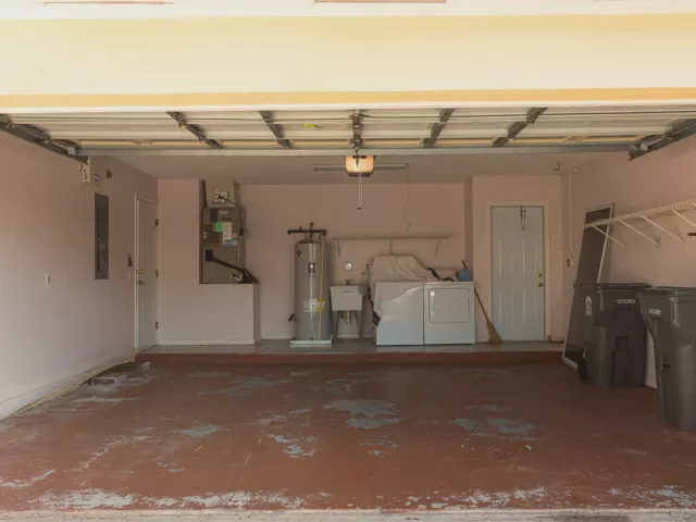3-bedroom home for sale in West Palm Beach - 1100 Lytham Court - MondialRealty