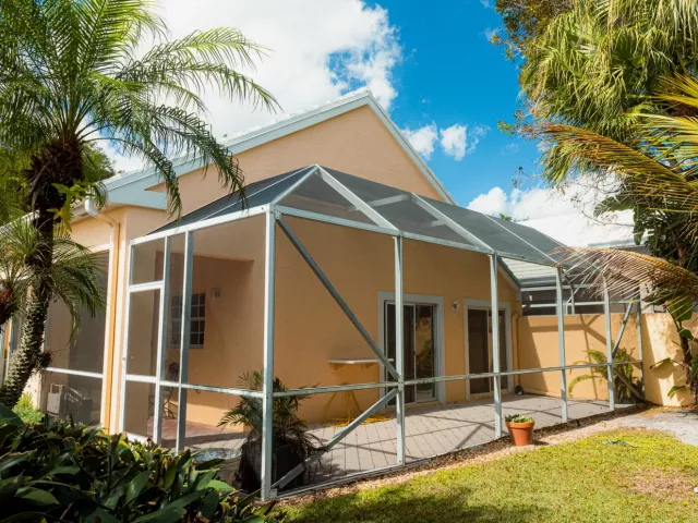 3-bedroom home for sale in West Palm Beach - 1100 Lytham Court - MondialRealty
