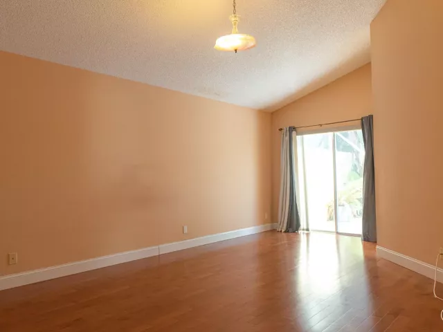 3-bedroom home for sale in West Palm Beach - 1100 Lytham Court - MondialRealty