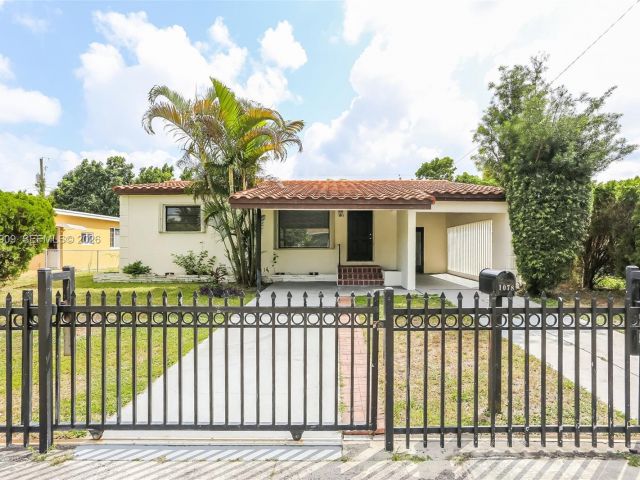 Home for rent at 1078 NE 157th St - photo 7480529