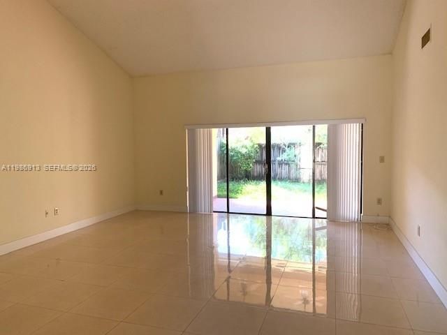 3-bedroom home for rent in Miami - 4526 SW 143rd Ct W 0 - MondialRealty