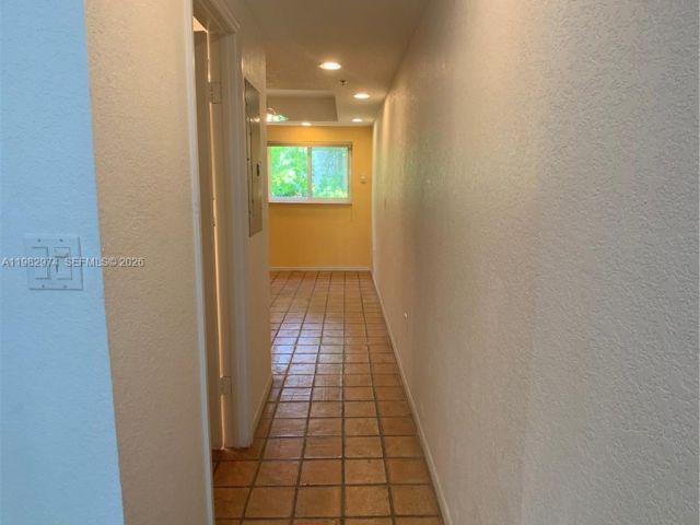 Home for rent at 1853 Jefferson Ave 5 - photo 7525468