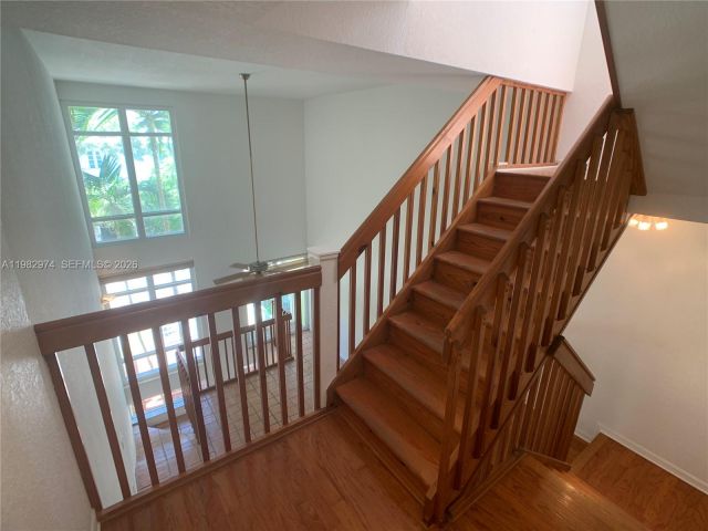 Home for rent at 1853 Jefferson Ave 5 - photo 7525475