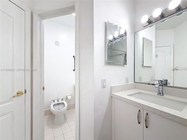 Home for rent at 4330 NW 114th Pl - photo 7484308