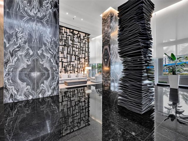 Apartment for sale  Unit #3908 - photo 7500319