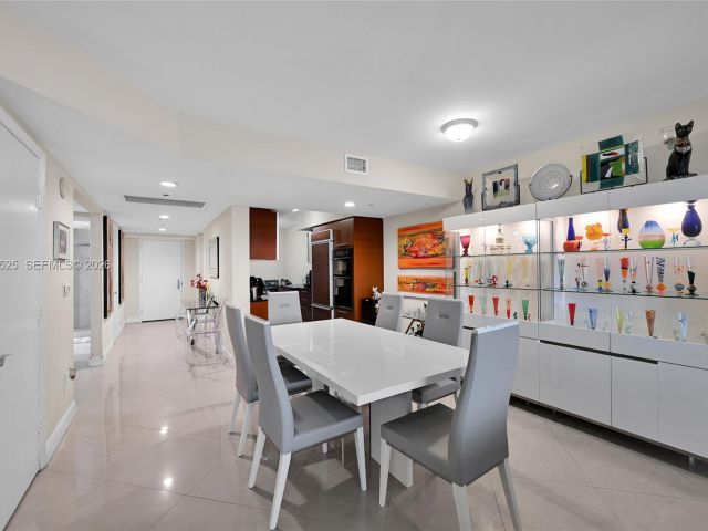 Apartment for sale  Unit #3908 - photo 7500326