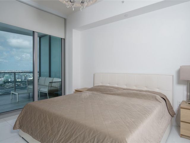 Apartment for rent  Unit #4406 - photo 7487711