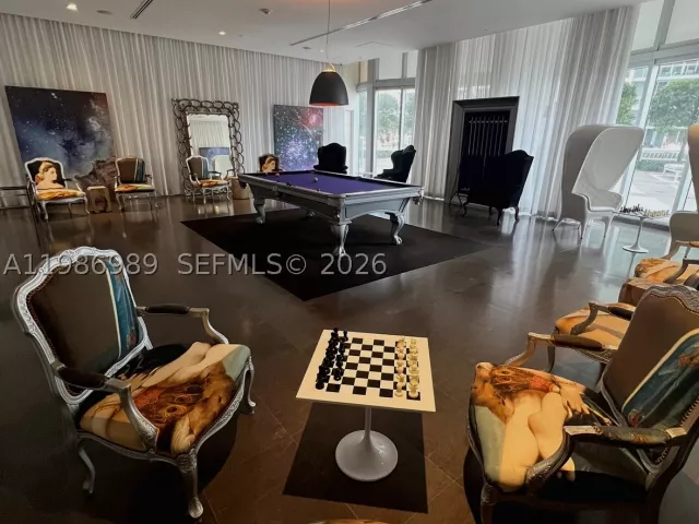 1-bedroom condo for sale in Miami - 495 Brickell Ave 2707 - MondialRealty