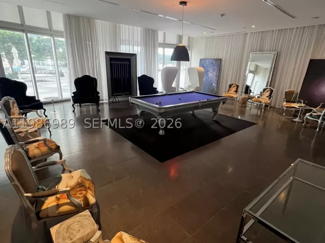 1-bedroom condo for sale in Miami - 495 Brickell Ave 2707 - MondialRealty
