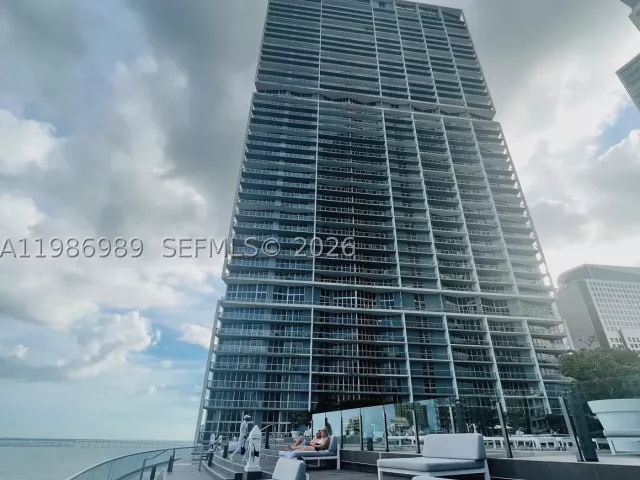 1-bedroom condo for sale in Miami - 495 Brickell Ave 2707 - MondialRealty