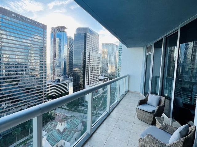 Apartment for sale  Unit #2707 - photo 7527429