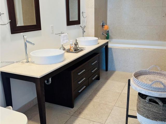 Apartment for sale  Unit #2707 - photo 7527431