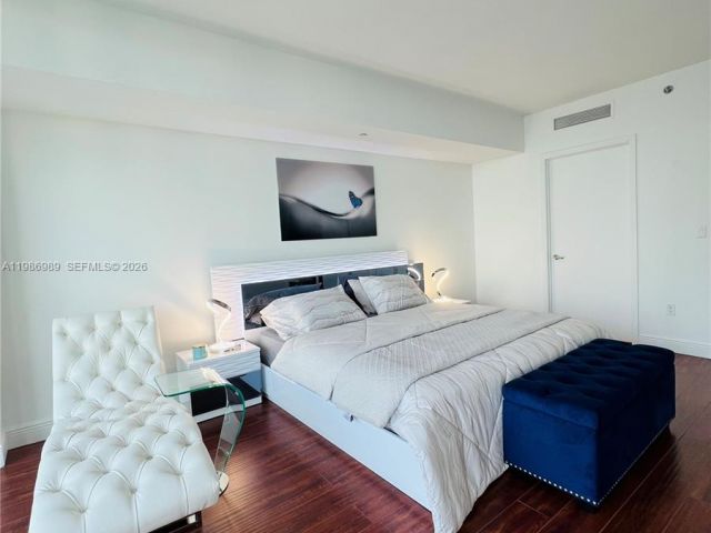 Apartment for sale  Unit #2707 - photo 7527433