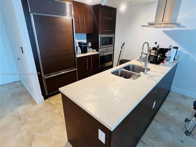 Apartment for sale  Unit #2707 - photo 7527435