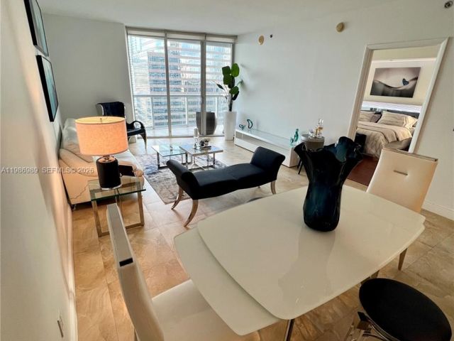 Apartment for sale  Unit #2707 - photo 7527437