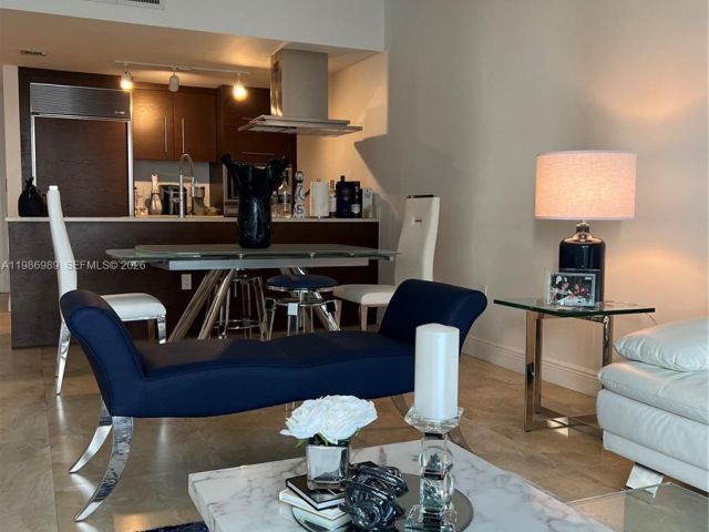 Apartment for sale  Unit #2707 - photo 7527440