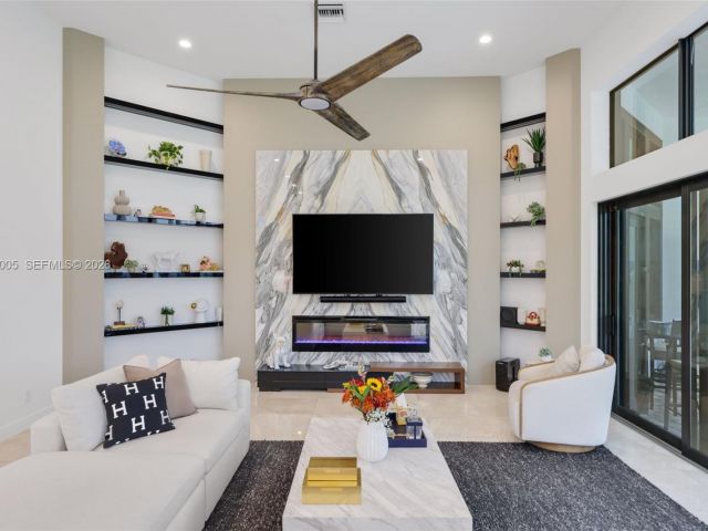 Home for rent at 2751 NW 70th Blvd - photo 7496952