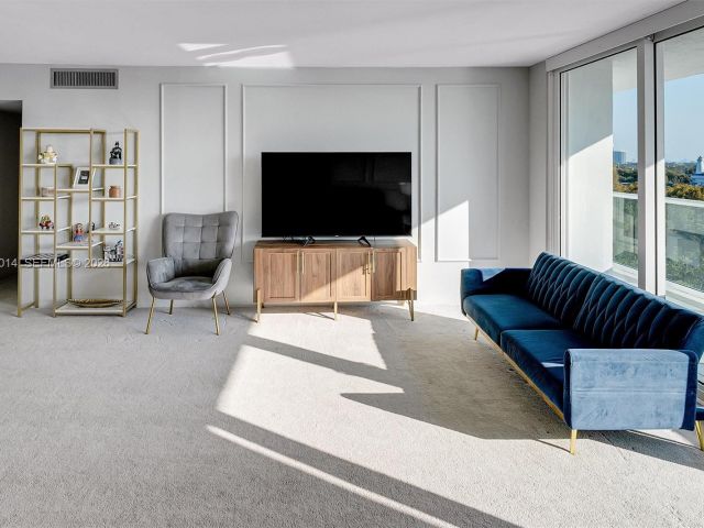 Apartment for sale  Unit #617 - photo 7525010