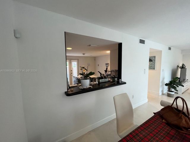 Home for rent at 5570 SW 70th Pl S 5570 - photo 7498994