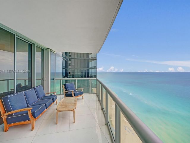 Apartment for rent  Unit #3206 - photo 7498589