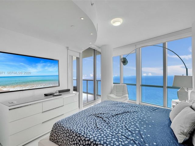 Apartment for rent  Unit #3206 - photo 7498592