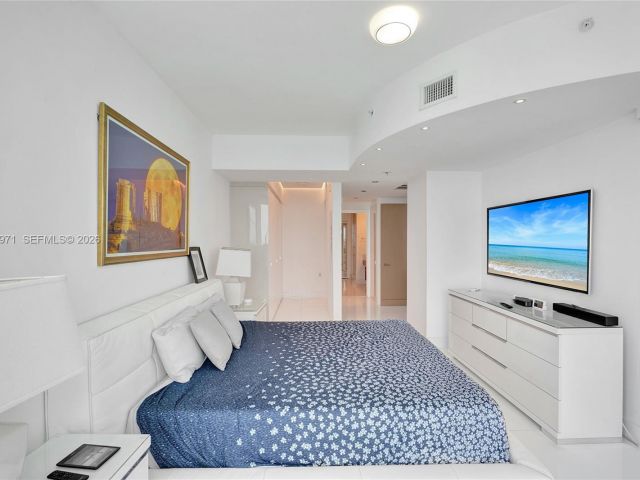 Apartment for rent  Unit #3206 - photo 7498594