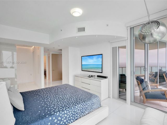 Apartment for rent  Unit #3206 - photo 7498595