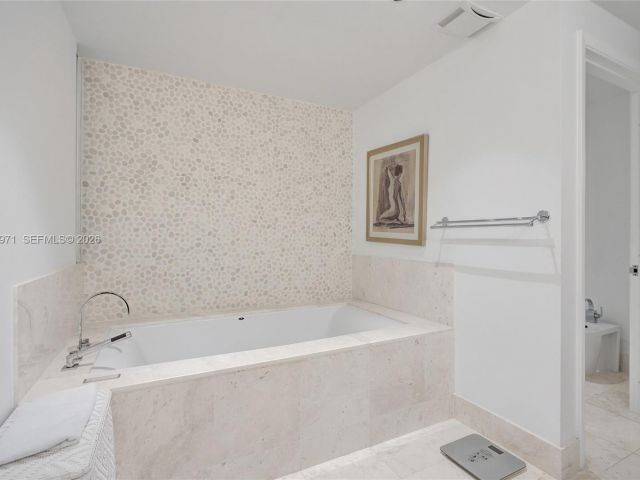 Apartment for rent  Unit #3206 - photo 7498598