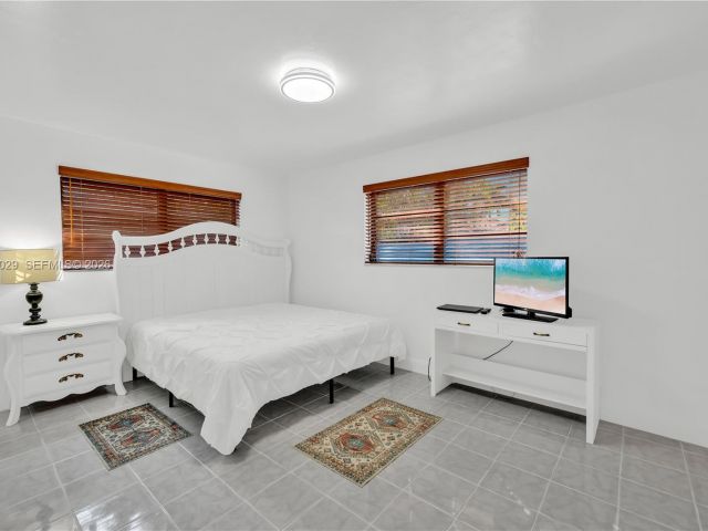 Home for sale at 12890 NE Miami Ct - photo 7504217