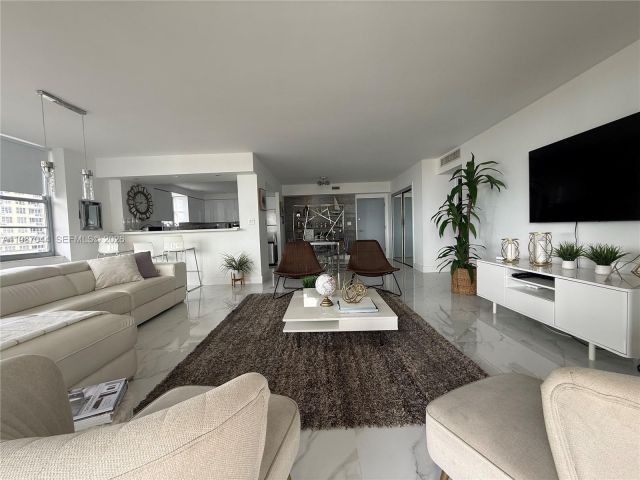 Apartment for rent  Unit #8R - photo 7514048