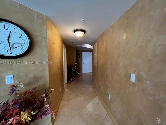 2-bedroom condo for rent in Sunny Isles Beach - 17555 Atlantic Blvd 1207 - MondialRealty