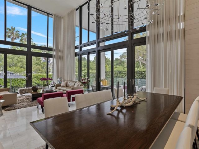 Home for sale at 610 Harbor Cir - photo 7524438