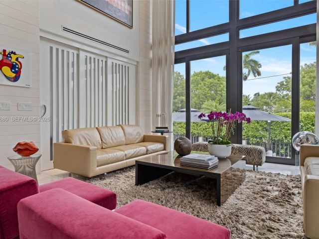 Home for sale at 610 Harbor Cir - photo 7524440