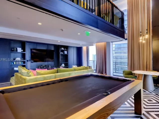 3-bedroom condo for sale in Miami - 801 S Miami Ave 2909 - MondialRealty