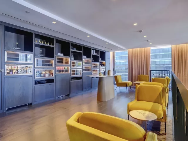 3-bedroom condo for sale in Miami - 801 S Miami Ave 2909 - MondialRealty