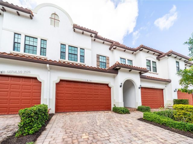 Home for rent at 11674 SW 13th Ln 1674 - photo 7513784