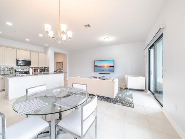 Home for rent at 11674 SW 13th Ln 1674 - photo 7513791